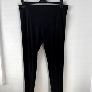 Black leggings